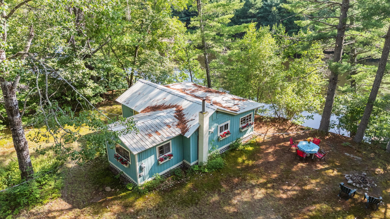 346 King Street Hiram