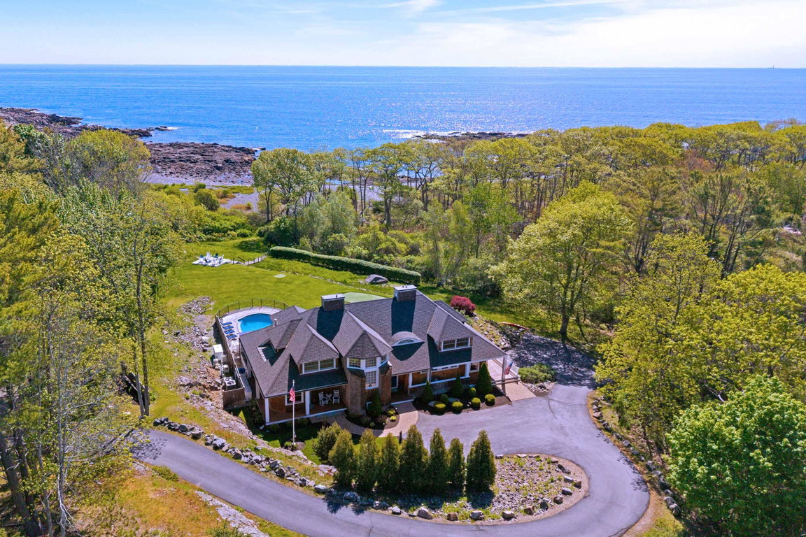 1 Cove Road York