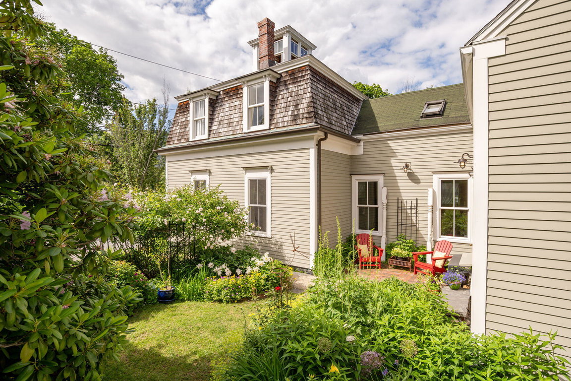 42 Montreal Street Portland