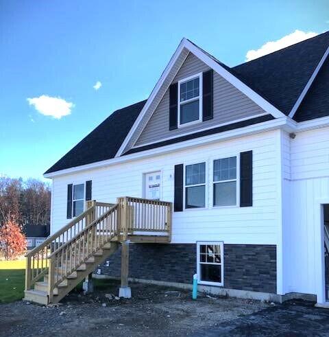 8 Rock Pond Road Sanford