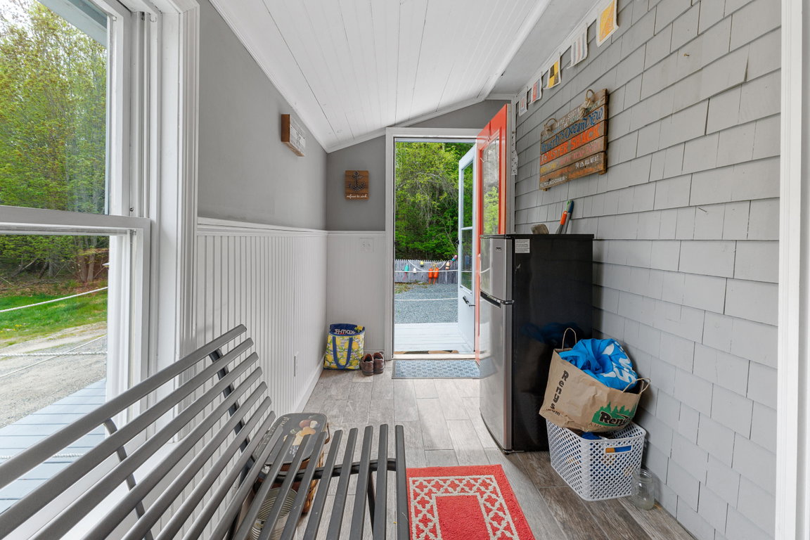 mudroom