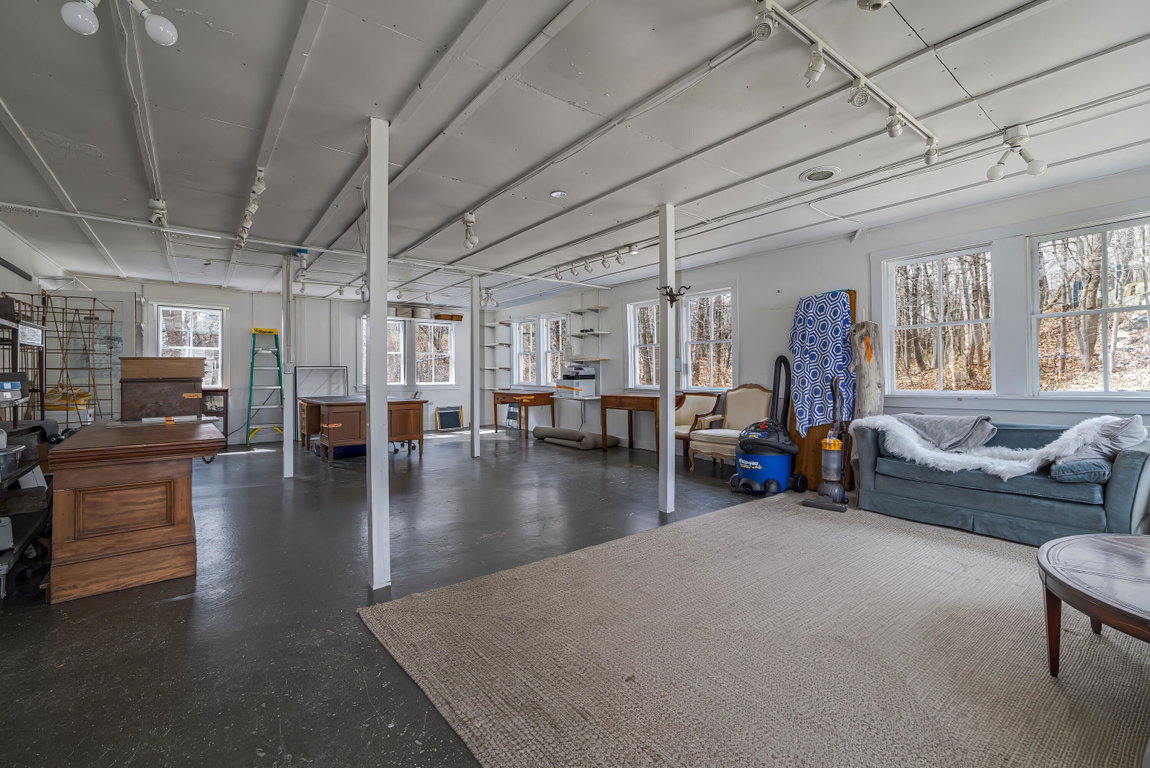 76-33-37 Water Street-DTP
