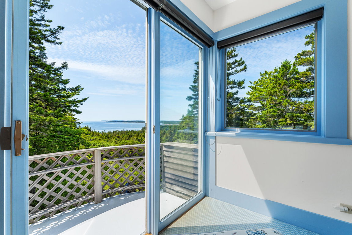 Primary Balcony View