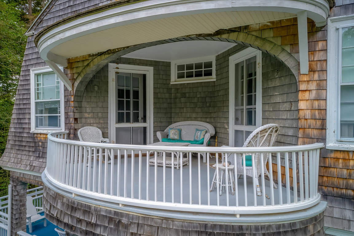 6- Upper Porch 97-3 Asticou Trail-DTP