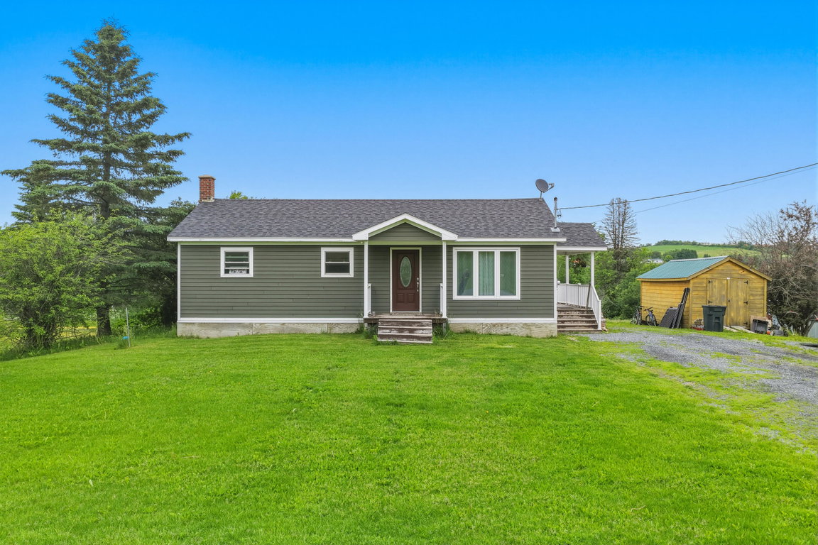 1082 Hamlin Road Hamlin