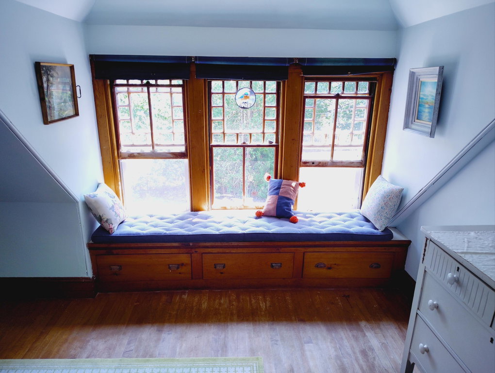 window seat hallway