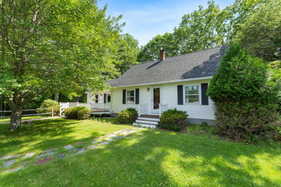 7 Ruth Avenue Hampden