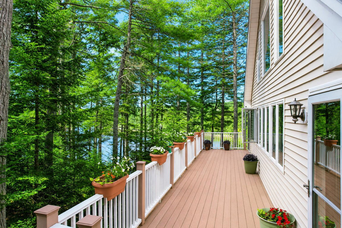 131 Pioneer Deck