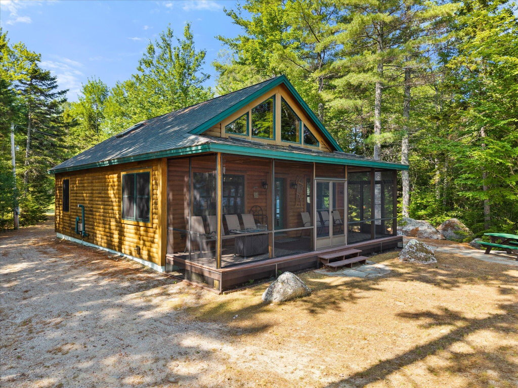 01-242 Black Bear Way