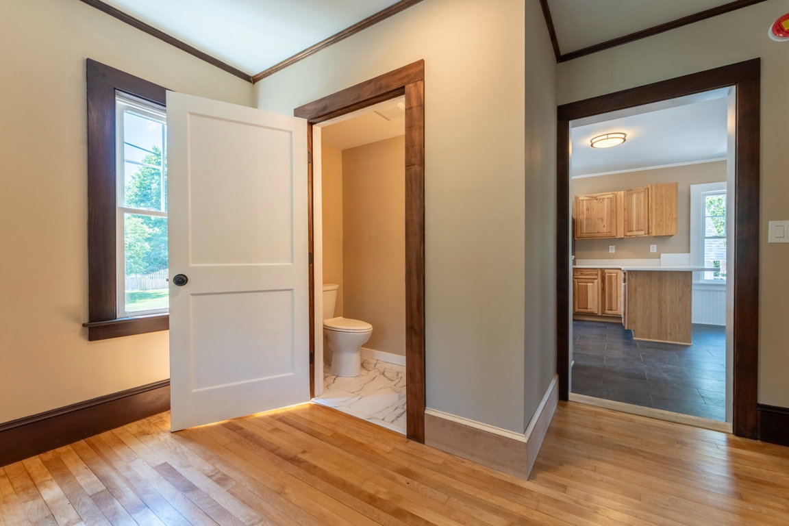 292Main_025