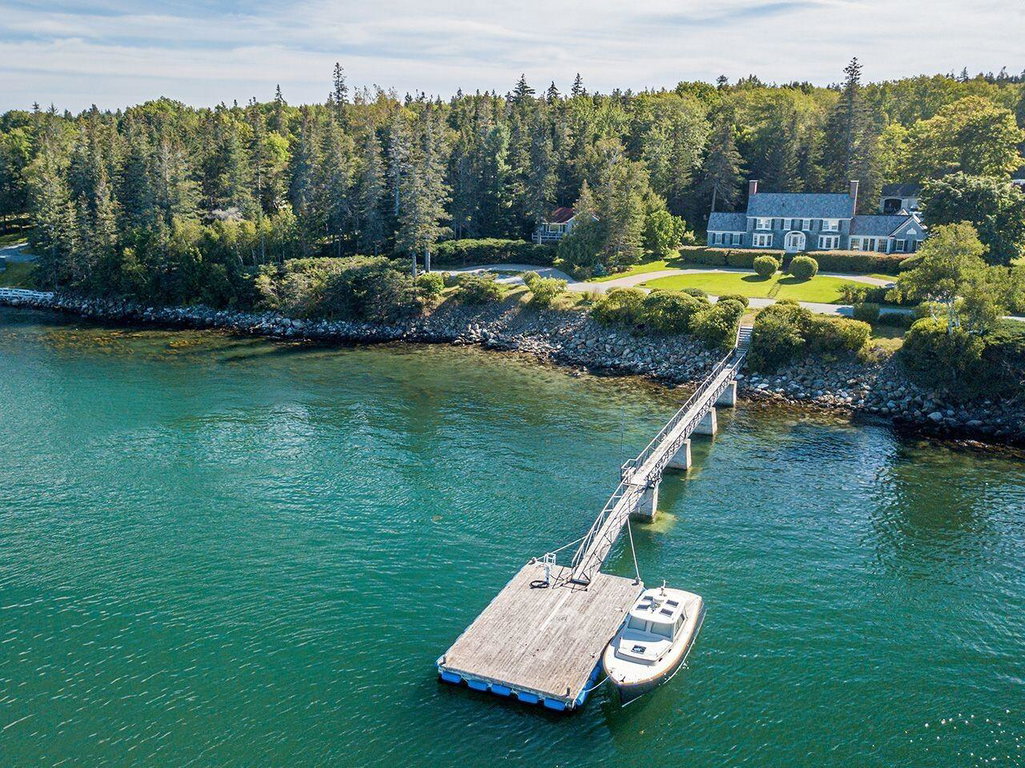 24 Shore Road Southwest Harbor