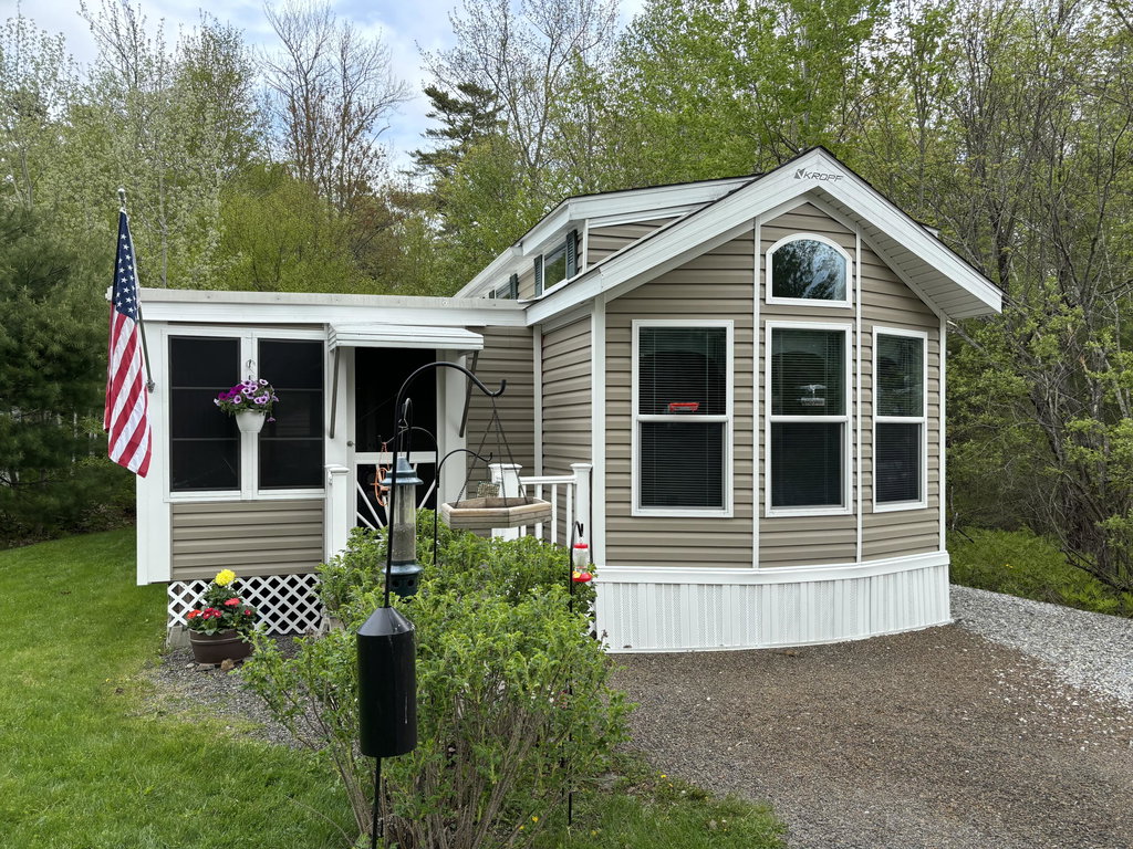22 Loon Loop  Warren