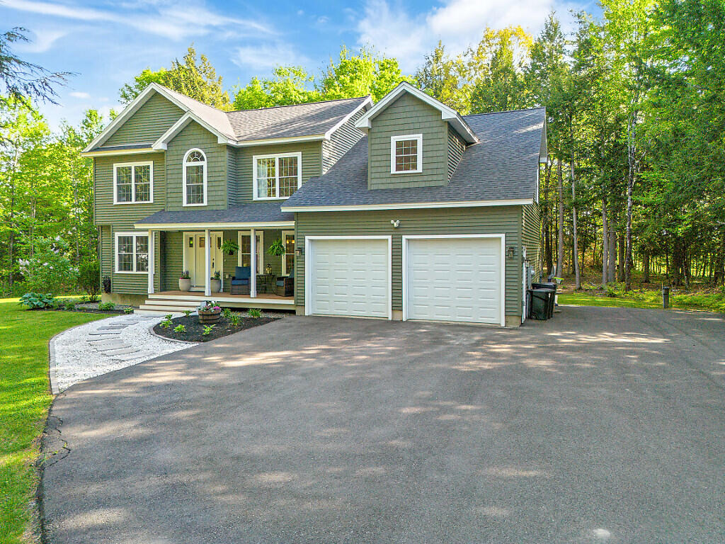 56 Royale Drive Sidney