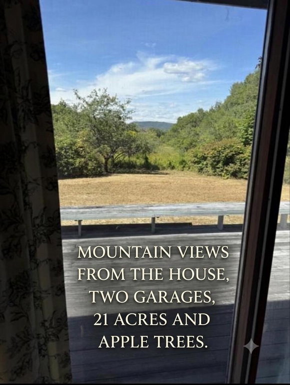 112 Hawk Mountain Road Waterford