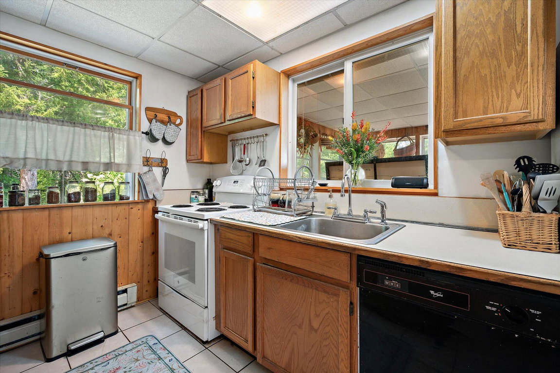 24-Kitchen