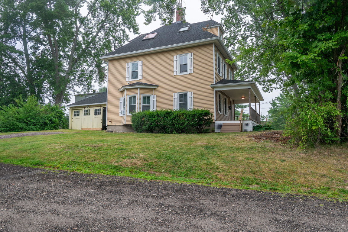 24 Rowe Avenue Portland