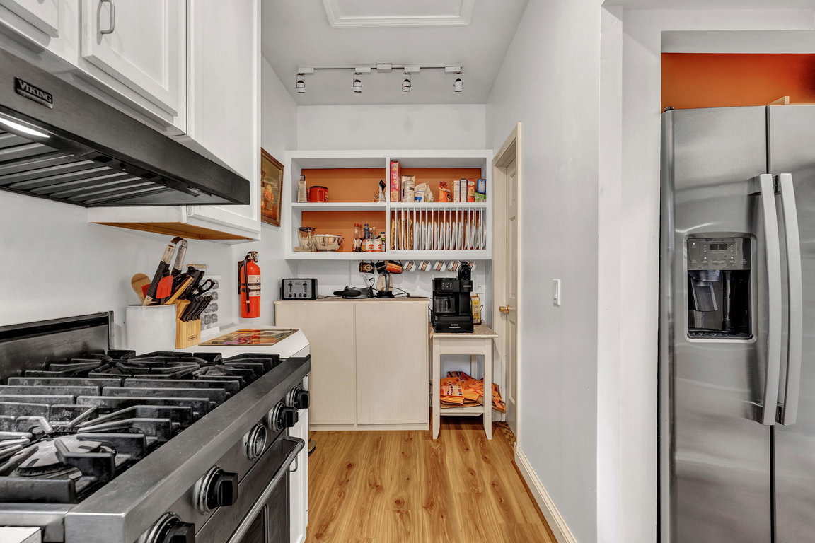 17-web-or-mls-11-high-st
