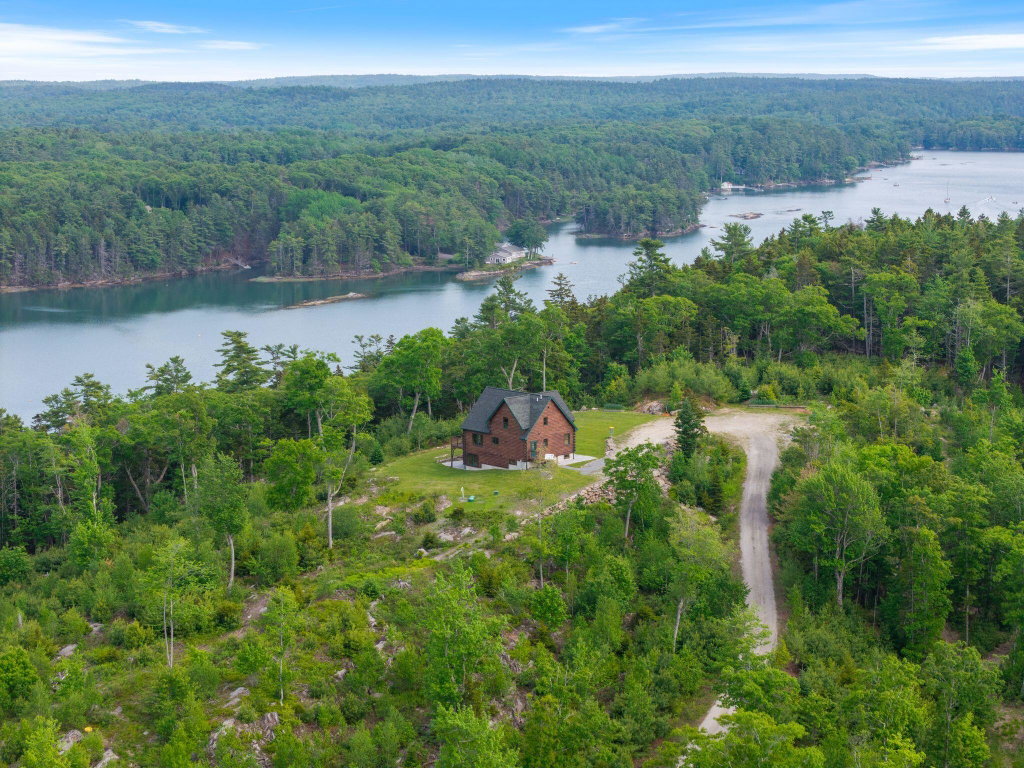 232 Mountain Road West Bath
