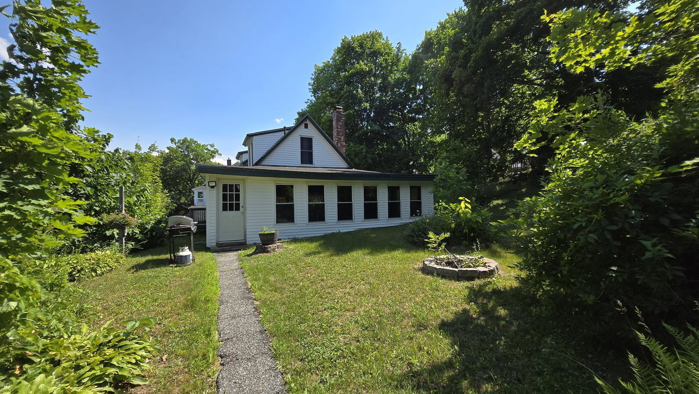724 Grove Avenue Rumford