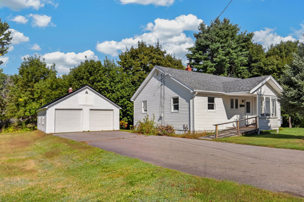 6 Brooks Street Orono