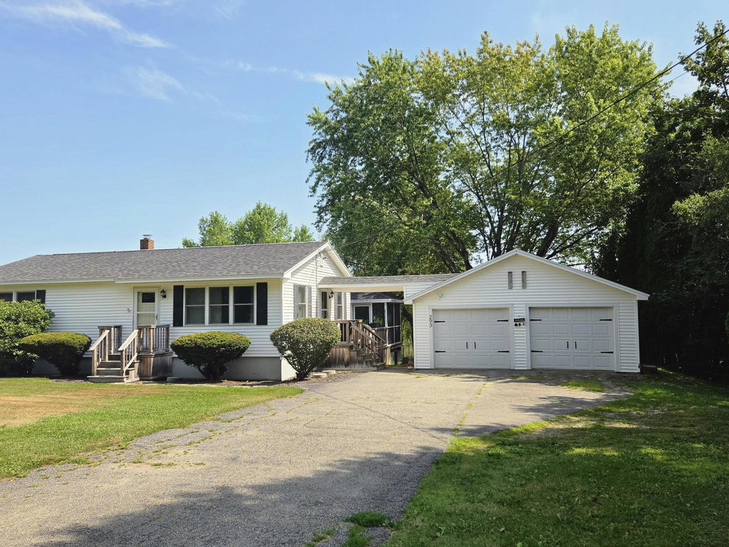 293 Lebanon Road Winterport