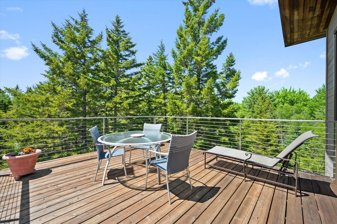 2nd floor Sun Deck