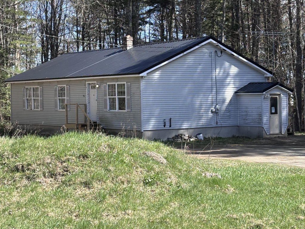 642 Stream Road Winterport