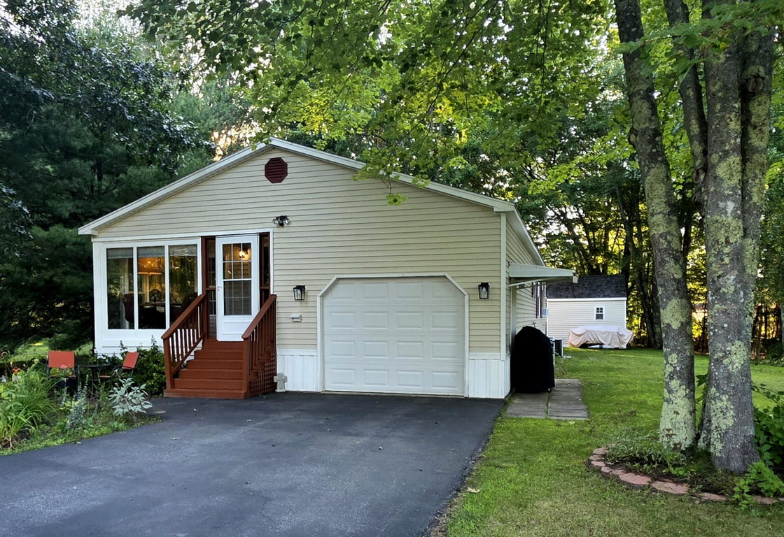 27 Chickadee Drive Alfred