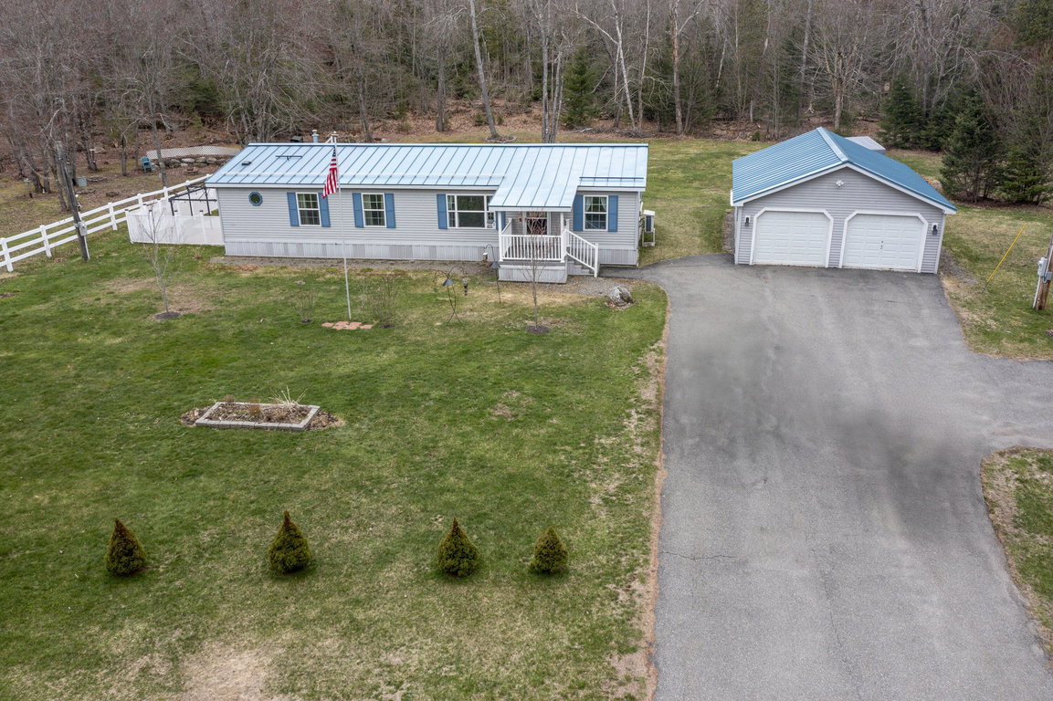 52 Cross Road Bucksport