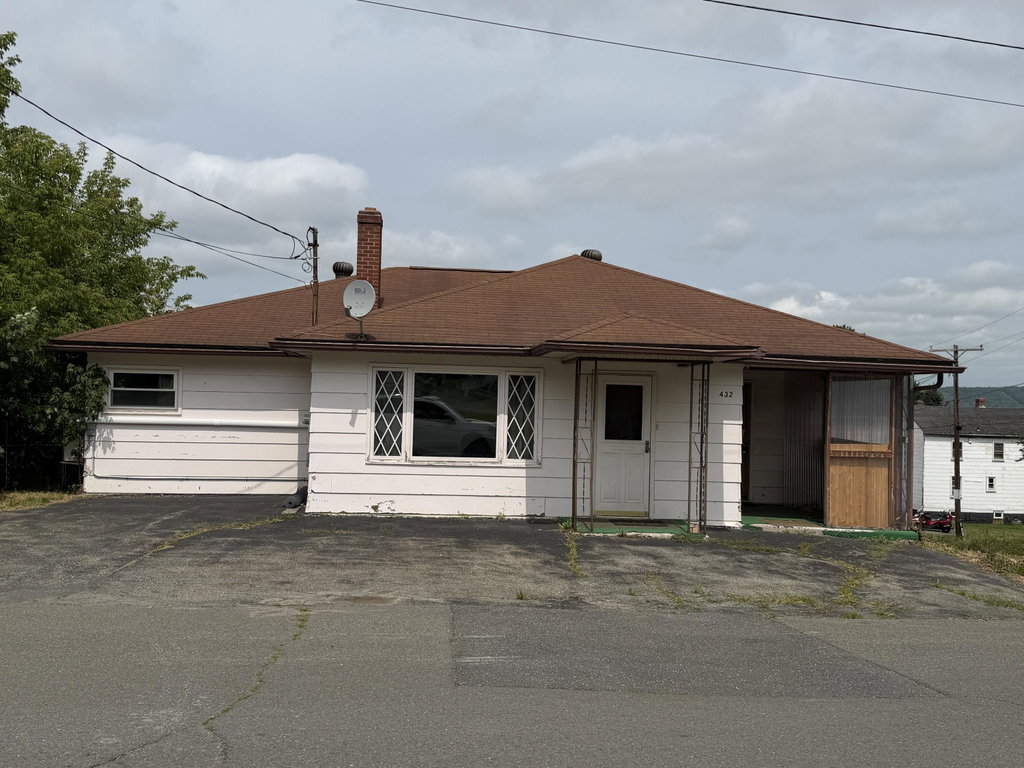 432 St Thomas Street Madawaska