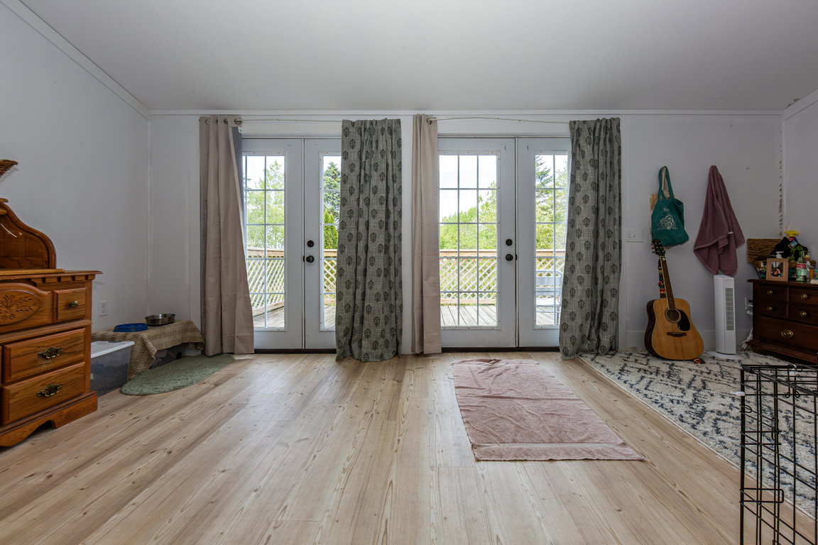 2-Ocean-Mist-Interior-15