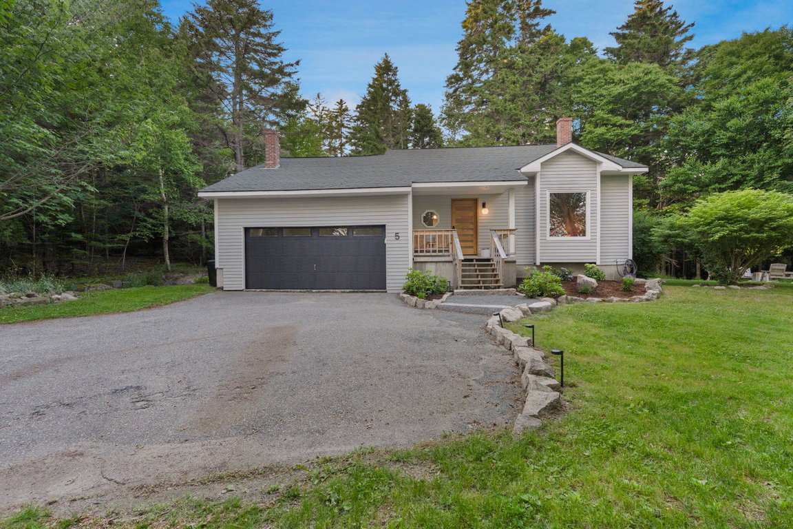 5 Cedar Hill Rd