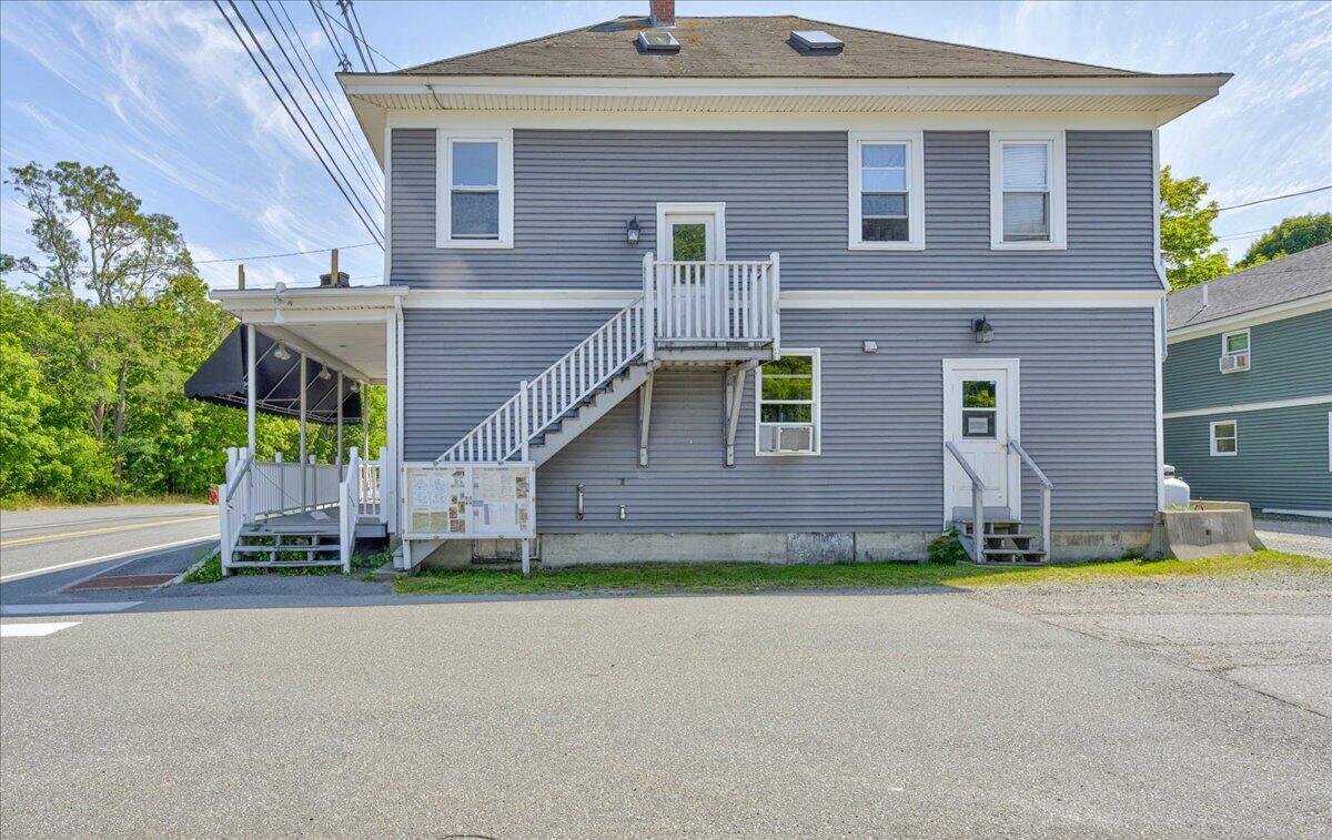 42-Loren St. Bar Harbor_Restaurant_Apt