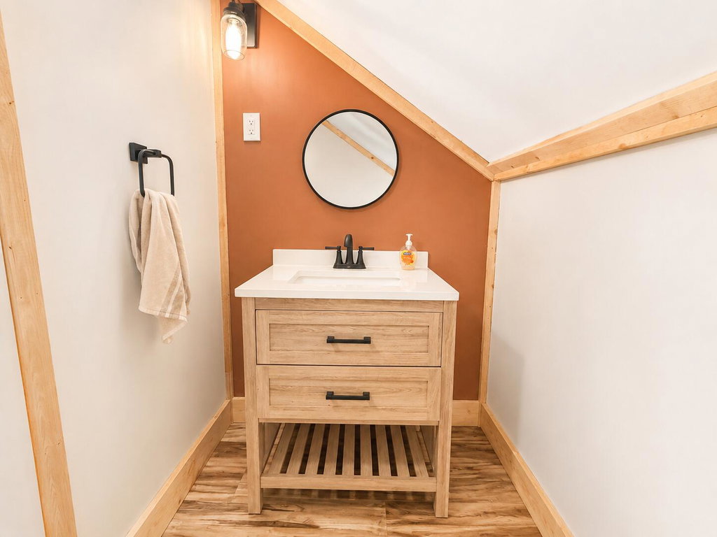 In-law apt bathroom