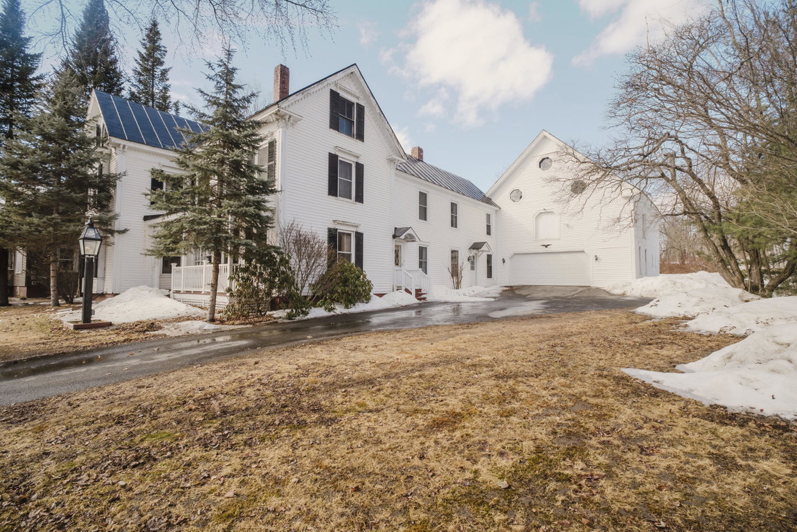 18 Maple Street Skowhegan