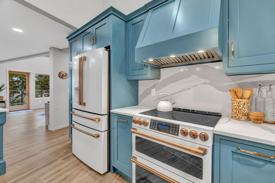 10-web-or-mls-59-island-view-dr