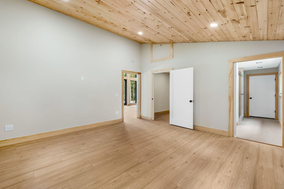 9-web-or-mls-329-nevells-wy