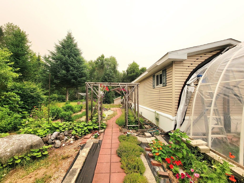 3373 Mariaville Road