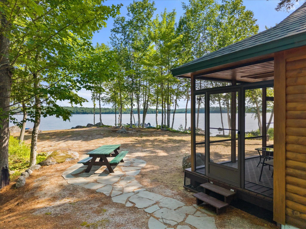 05-242 Black Bear Way
