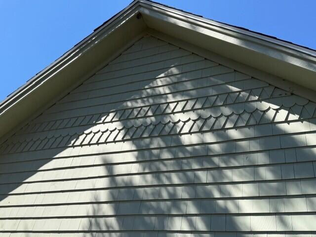 Shingle detail