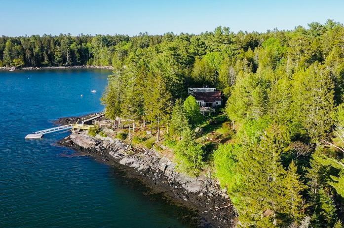 70 Twin Hills Road Penobscot
