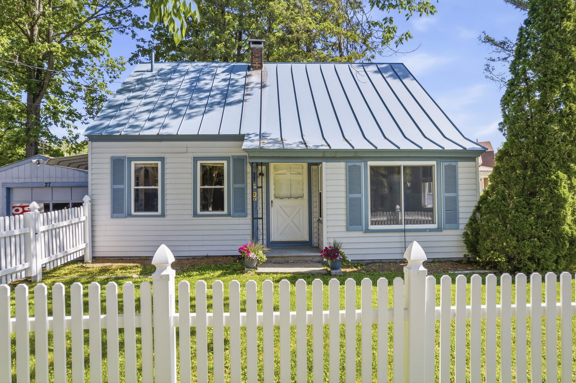 27 Edgemont Avenue Waterville