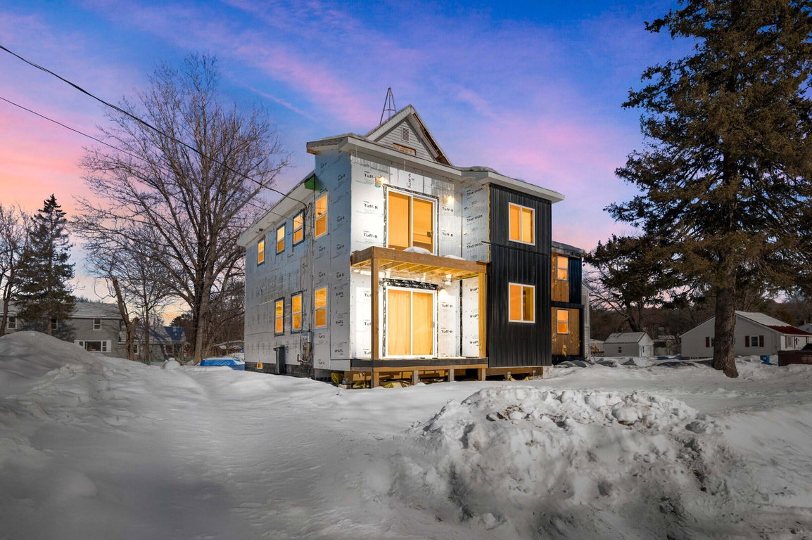 8 Thomas Street Madison