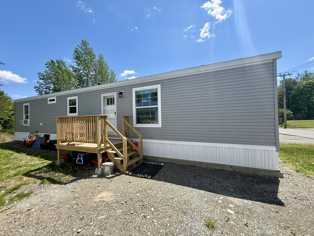 28 Hobson Avenue Veazie