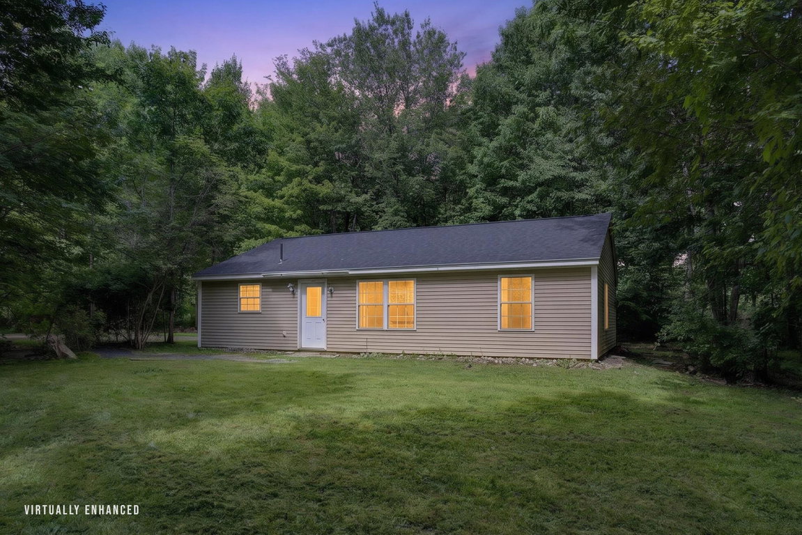 25 Matthews Avenue Vassalboro