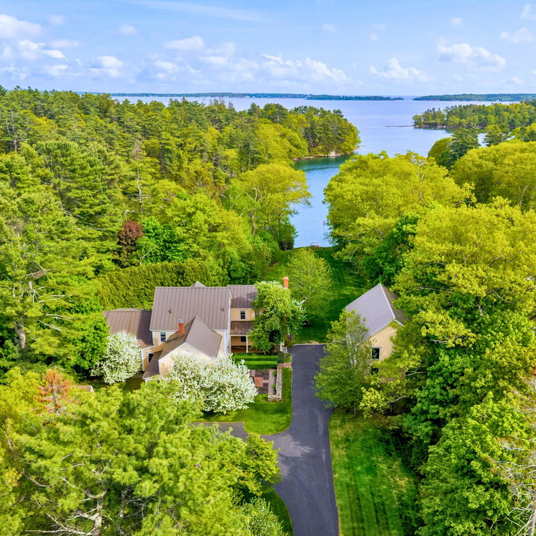 127 Foreside Road Falmouth