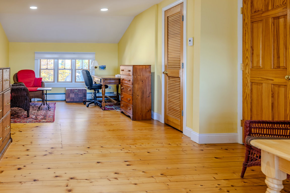 115 Kingsley Farm Road