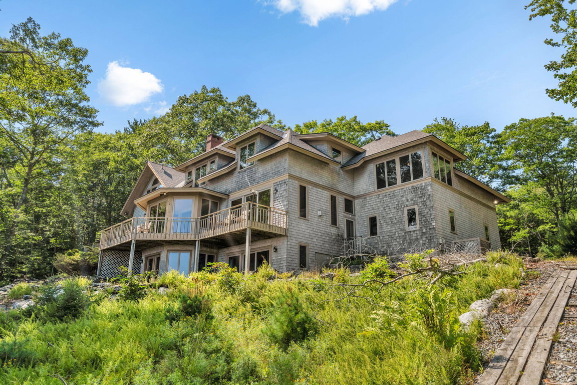 90-web-or-mls-1197-bay-rd