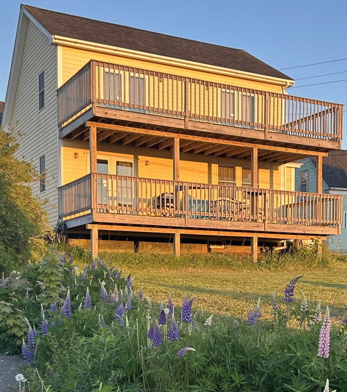 7 Hobson Street Lubec