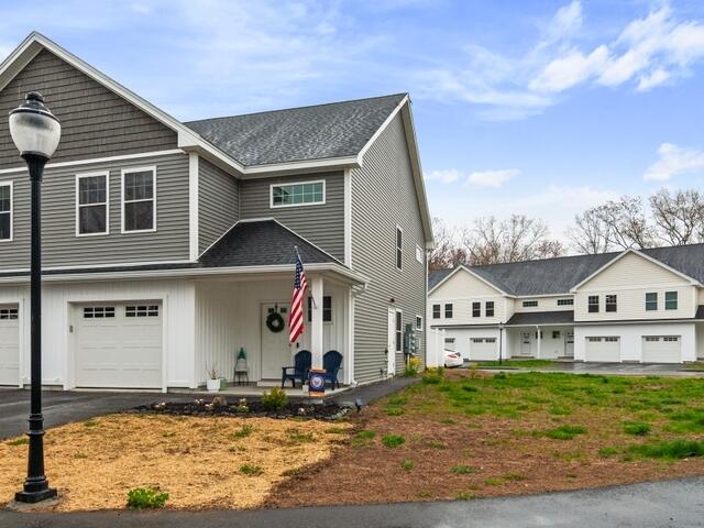 11 Sidetrack Lane Sanford